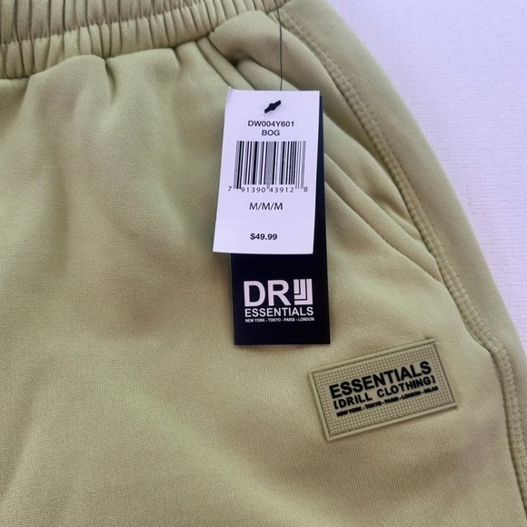 DR Essentials Pale Green Jogger‎ Sweatpants Medium NWT - Picture 4 of 16
